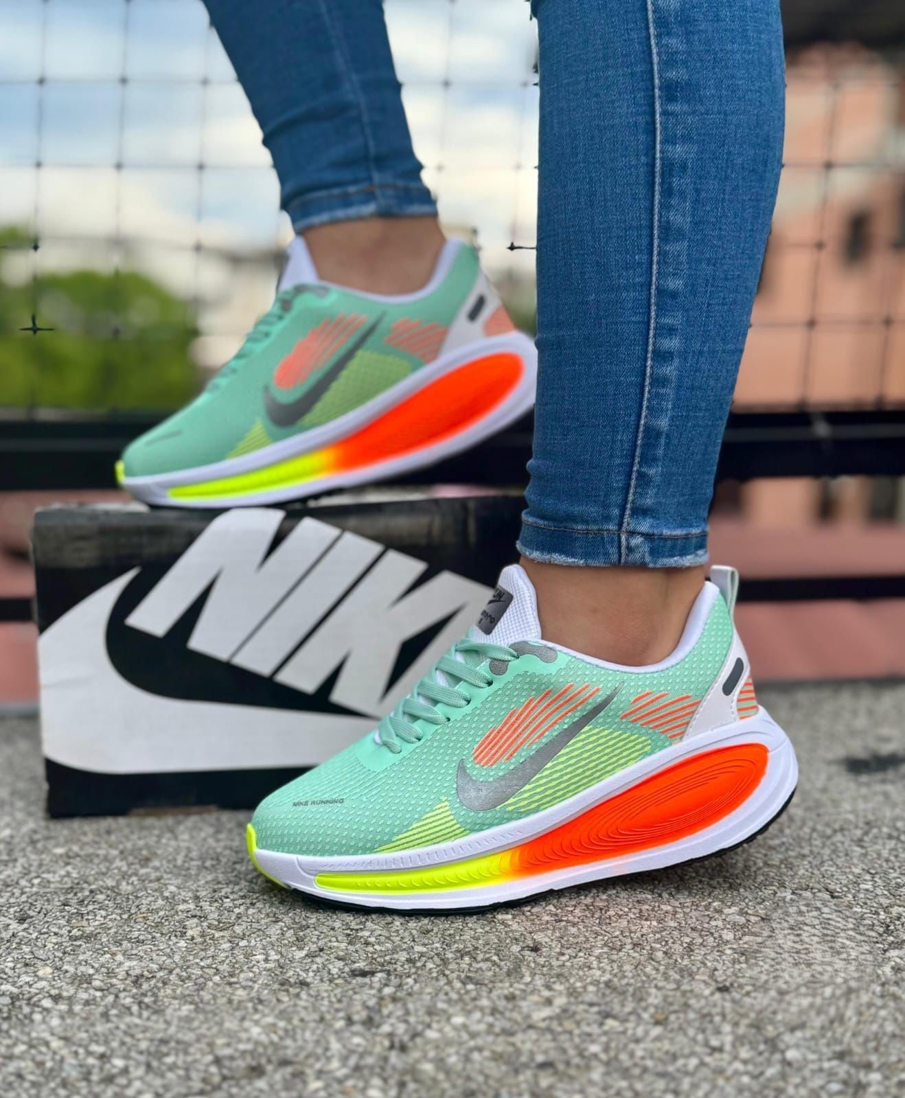 Tenis Nike Zoom Vomero Plus