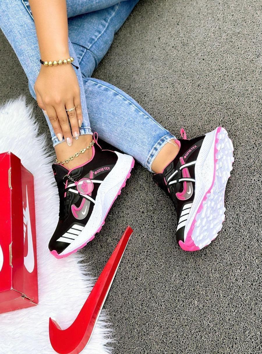 Tenis Nike Reflectivo